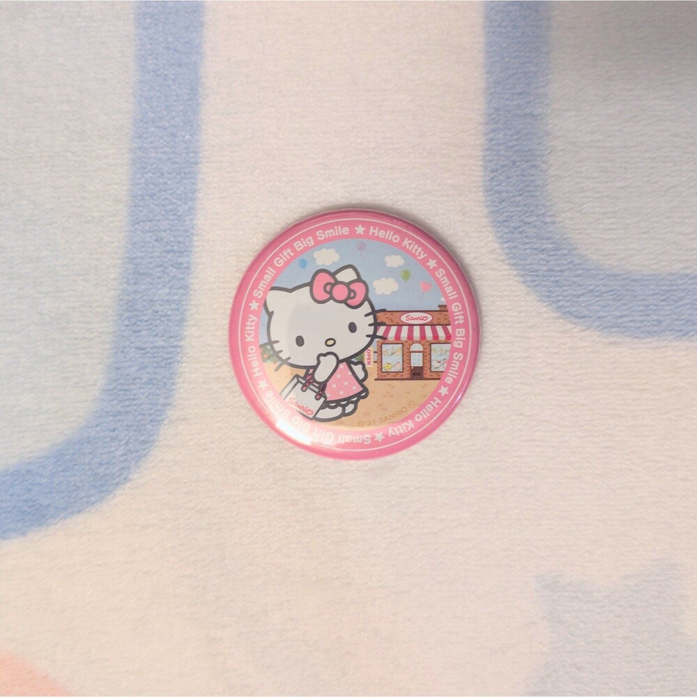 Hello Kitty Japan Exclusive Can Badge